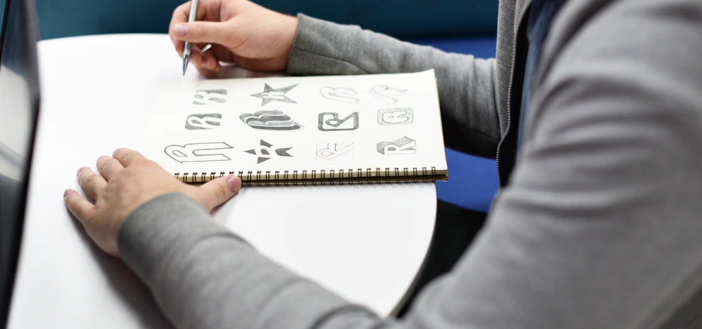 crear logotipo profesional img1 subido a Cómo crear un logotipo profesional desde cero